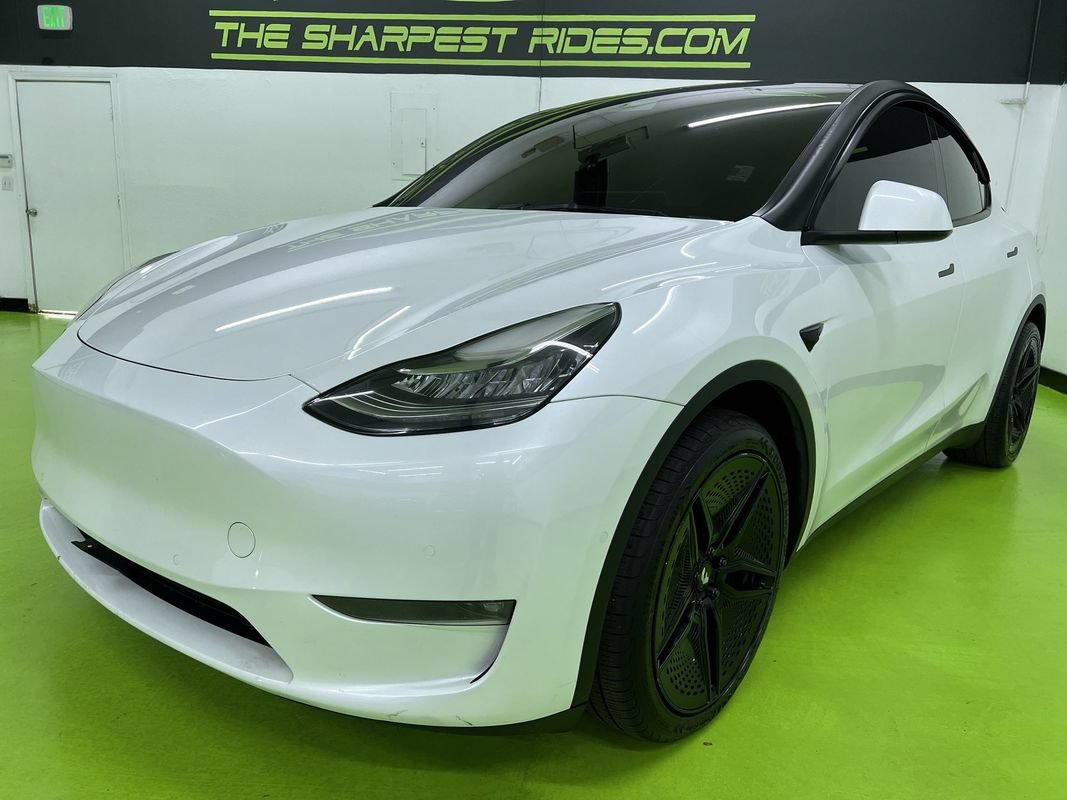 Used 2022 Tesla Model Y Long Range AWD/4WD image 4