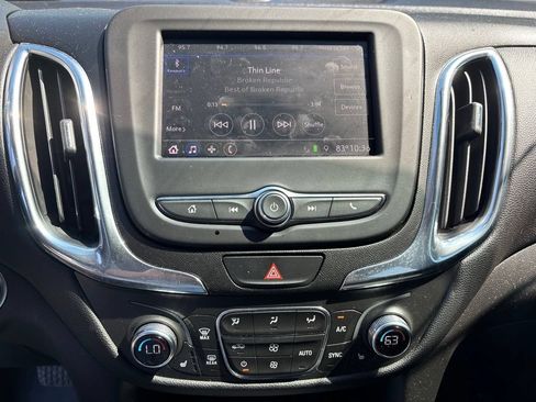 Used 2020 Chevrolet Equinox LT FWD image 17