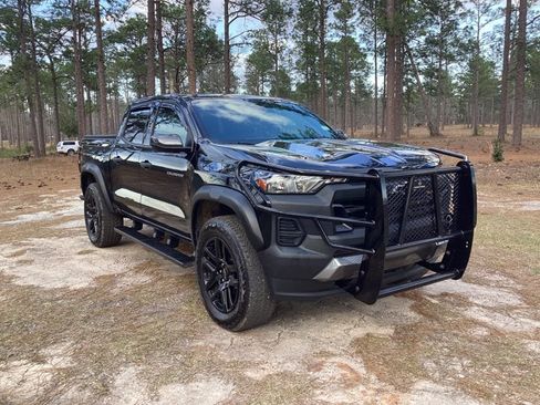 Used 2025 Chevrolet Colorado Trail Boss image 7