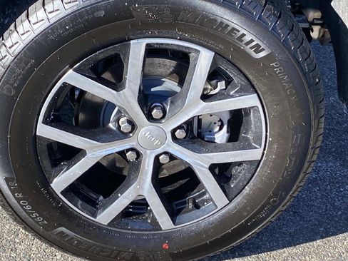 New 2025 Jeep Grand Cherokee Limited image 4