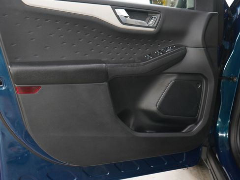 Used 2020 Ford Escape SE AWD/4WD image 18