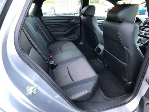 Used 2020 Honda Accord Sport image 11