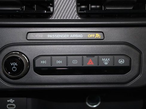 New 2026 Ford Maverick XL image 38