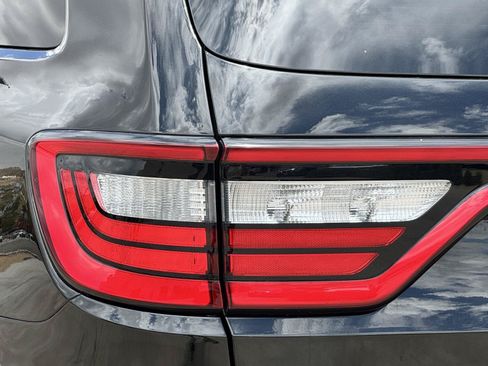 Used 2023 Dodge Durango GT RWD image 11