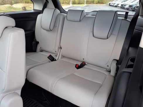 New 2026 Honda Odyssey Touring image 10