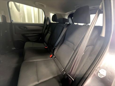 Used 2024 Nissan Rogue S AWD/4WD image 15