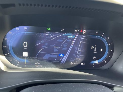 Used 2025 Volvo XC40 B5 Core w/ Climate Package image 39