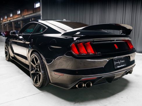 Used 2016 Ford Mustang Shelby GT350R w/ GT350R Equipment Group 920A RWD image 42