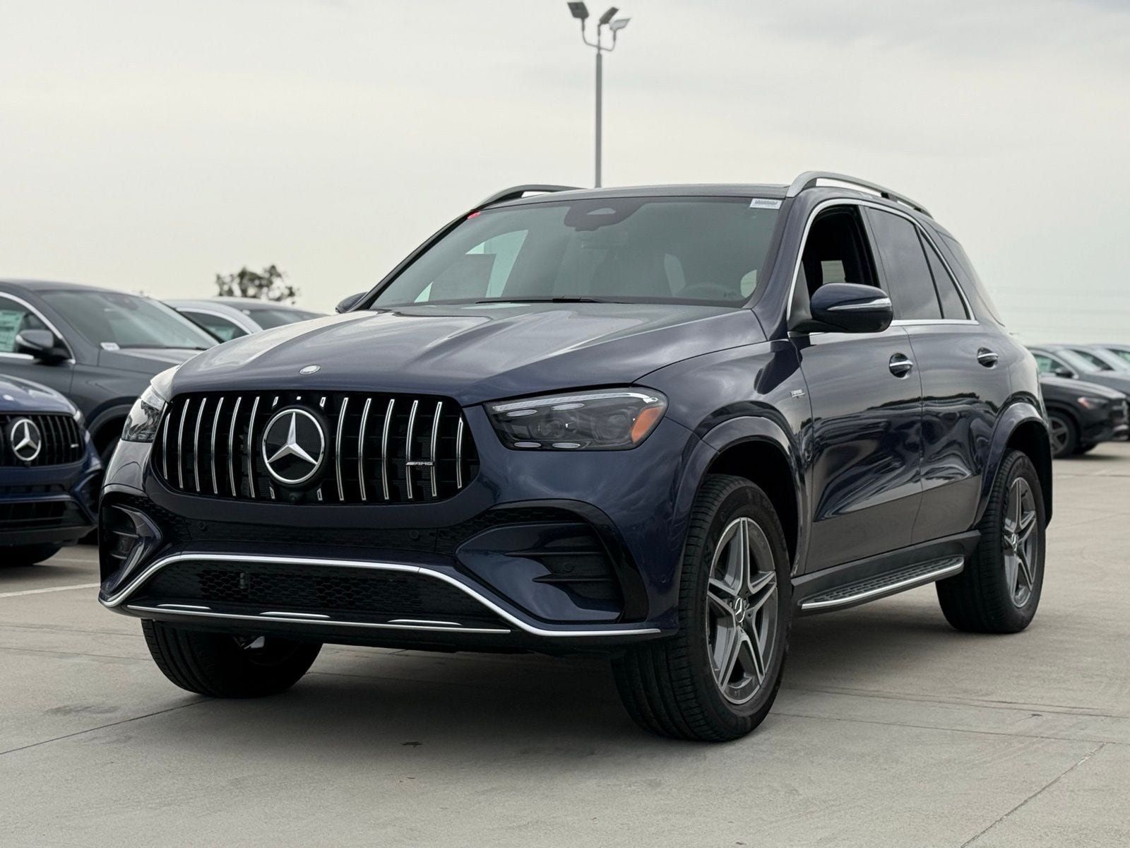 New 2026 Mercedes-Benz GLE 53 AMG 4MATIC image 6