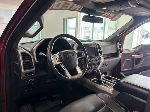 Used 2019 Ford F150 Lariat w/ Equipment Group 502A Luxury AWD/4WD image 16
