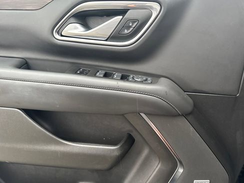 Used 2024 Chevrolet Tahoe Z71 w/ Luxury Package image 17