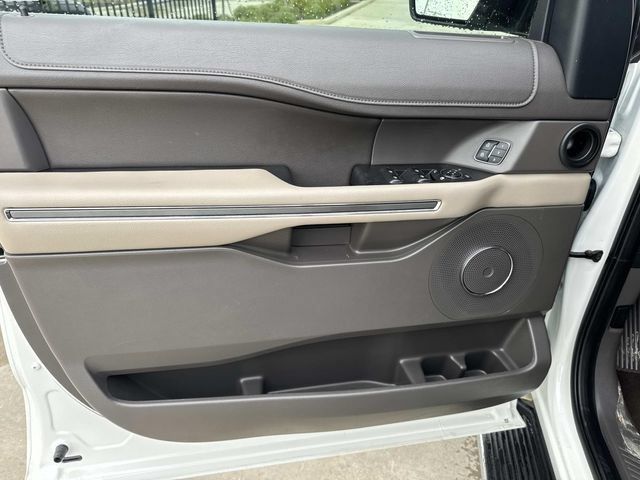 Used 2021 Ford Expedition XLT RWD image 23