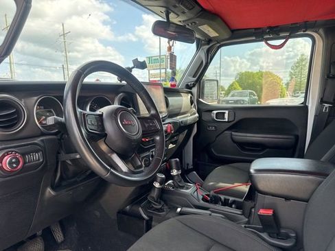 Used 2022 Jeep Gladiator Sport image 18