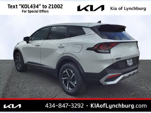 Used 2025 Kia Sportage LX image 6