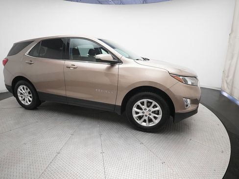 Used 2018 Chevrolet Equinox LT AWD/4WD image 36