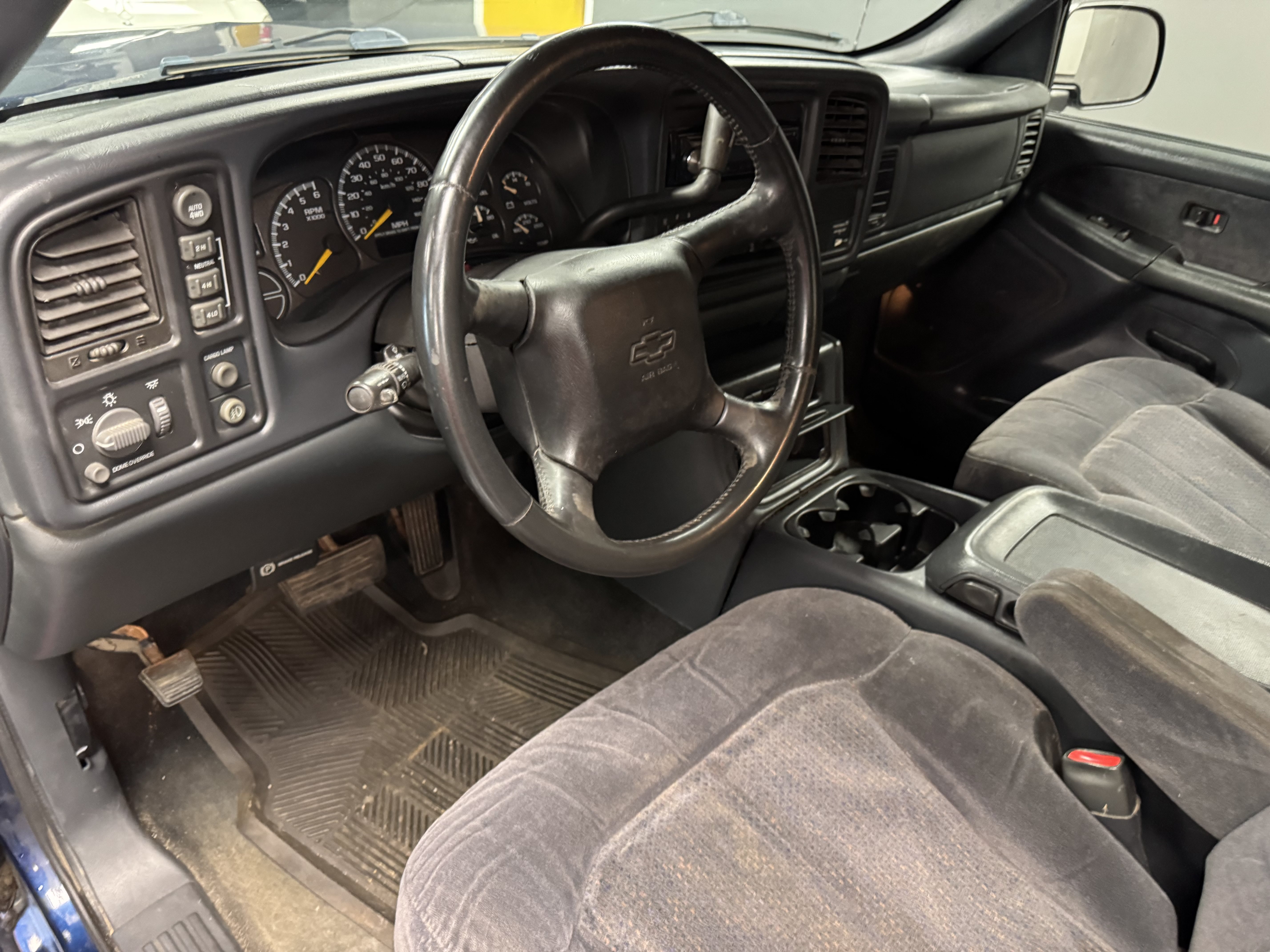Used 2000 Chevrolet Silverado 1500 LS w/ Off-Road Chassis Pkg AWD/4WD image 10