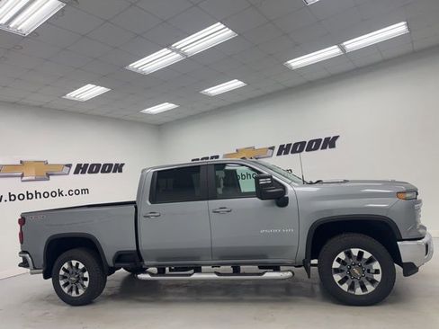 New 2026 Chevrolet Silverado 2500 LT AWD/4WD image 4