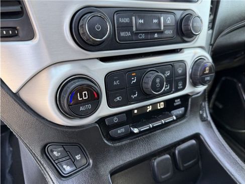 Used 2016 GMC Yukon XL SLT w/ Open Road Package RWD image 46