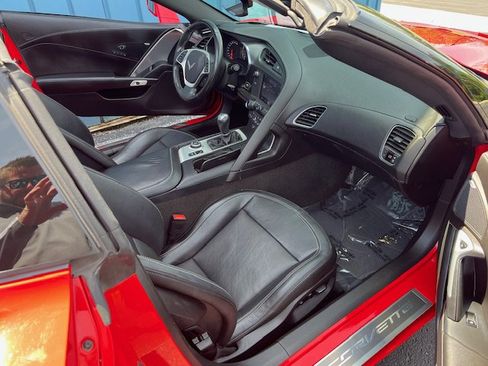 Used 2015 Chevrolet Corvette Stingray Coupe w/ 2LT Preferred Equipment Group image 11