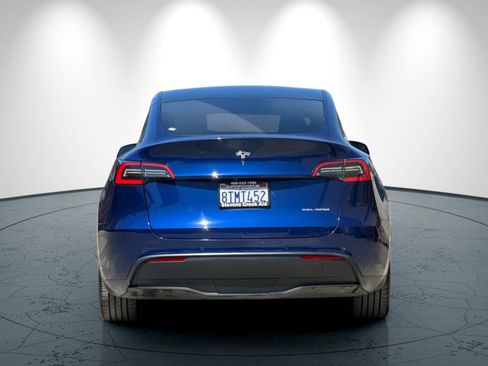Used 2021 Tesla Model Y Long Range AWD/4WD image 5