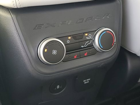 Used 2025 Ford Explorer Platinum w/ Ultimate Package image 20