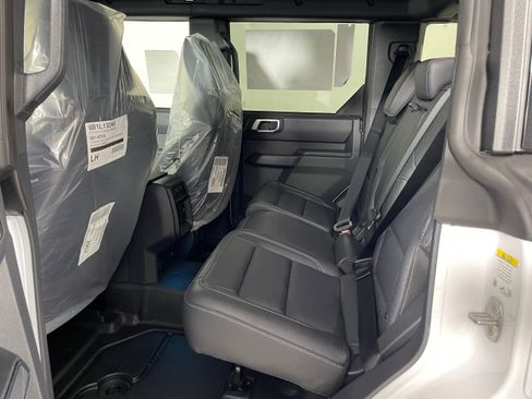 New 2026 Ford Bronco Big Bend w/ Black Diamond Package AWD/4WD image 6