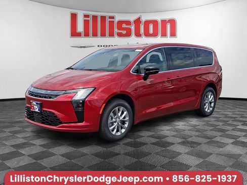 New 2027 Chrysler Pacifica Select w/ Family Tech Group AWD/4WD image 1
