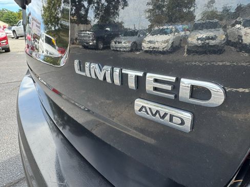 Used 2013 Ford Edge Limited image 35