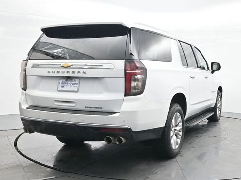 Used 2023 Chevrolet Suburban Premier image 6