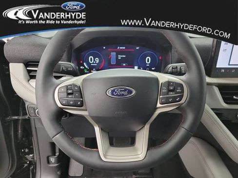 New 2026 Ford Explorer Active w/ Active Comfort Package AWD/4WD image 25