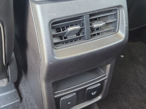 Used 2018 Ford Edge SEL w/ Equipment Group 201A image 26