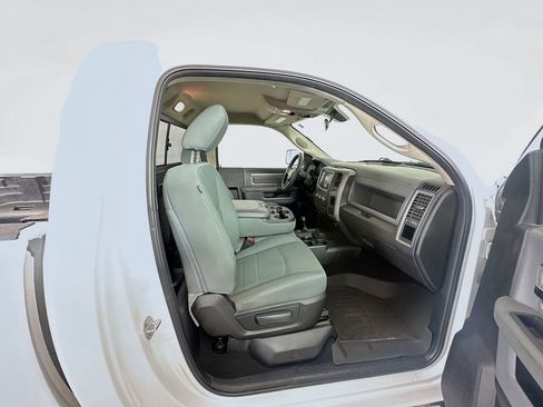 Used 2018 RAM 2500 Tradesman w/ Chrome Appearance Group image 23