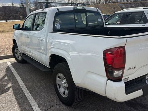Used 2018 Toyota Tacoma SR w/ SR Convenience Package image 9