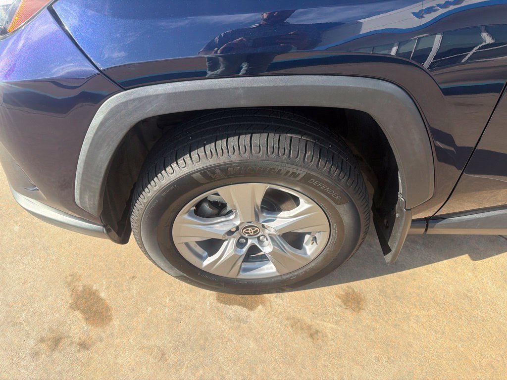 Used 2022 Toyota RAV4 XLE w/ Convenience Package FWD image 13