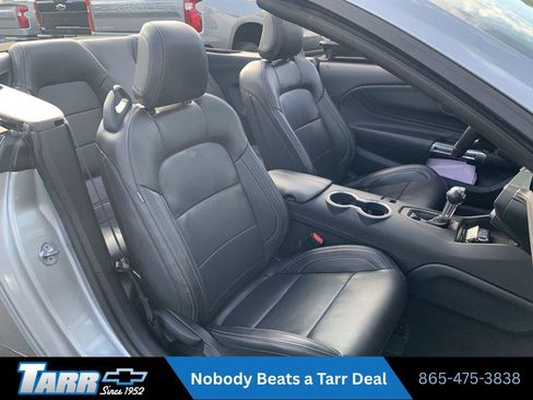 Used 2025 Ford Mustang Premium RWD image 25