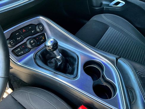 Used 2015 Dodge Challenger R/T w/ Quick Order Package 22B R/T image 13