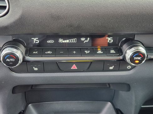 Certified 2025 MAZDA CX-30 Carbon image 21