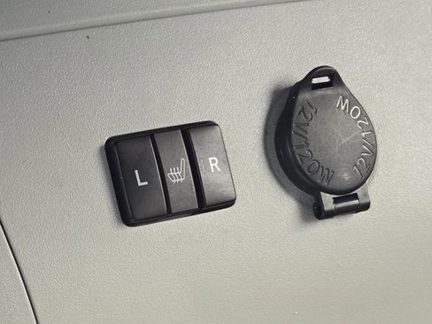 Used 2013 Toyota Prius Five image 26