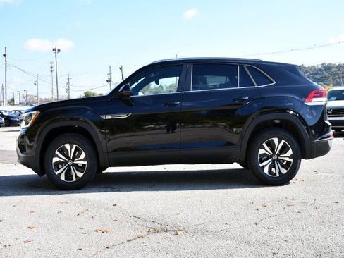 New 2026 Volkswagen Atlas Cross Sport SE image 4