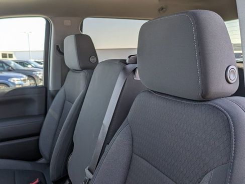 Used 2022 Chevrolet Silverado 1500 LT image 14