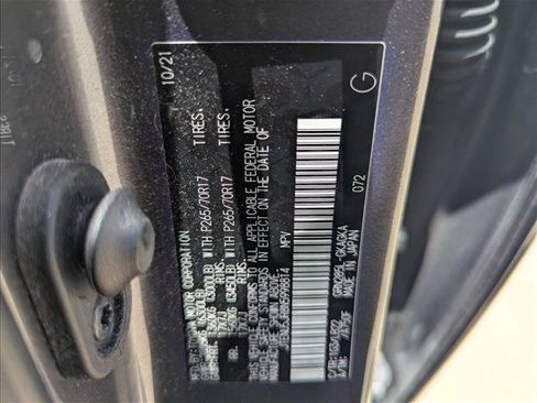 Used 2022 Toyota 4Runner SR5 Premium w/ Moonroof Package AWD/4WD image 16