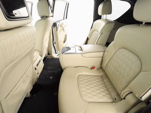 Used 2024 INFINITI QX80 Sensory image 21