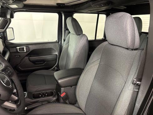 New 2026 Jeep Gladiator Mojave AWD/4WD image 25
