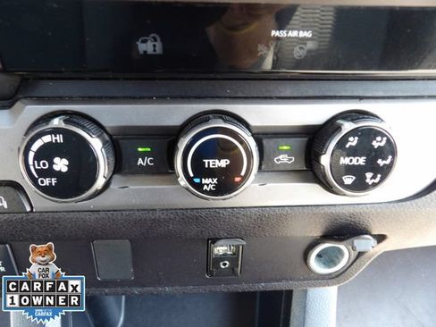 Used 2018 Toyota Tacoma SR5 RWD image 27