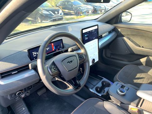 Used 2023 Ford Mustang Mach-E GT image 32