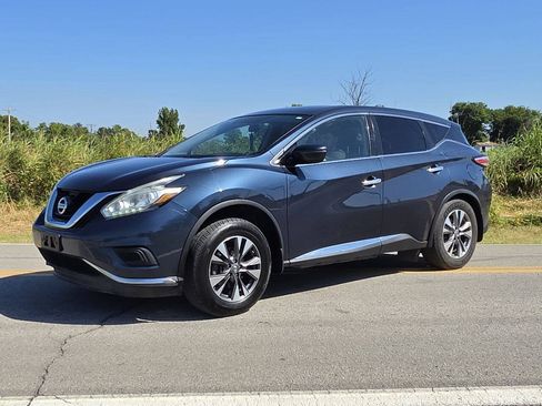 Used 2015 Nissan Murano S FWD image 2