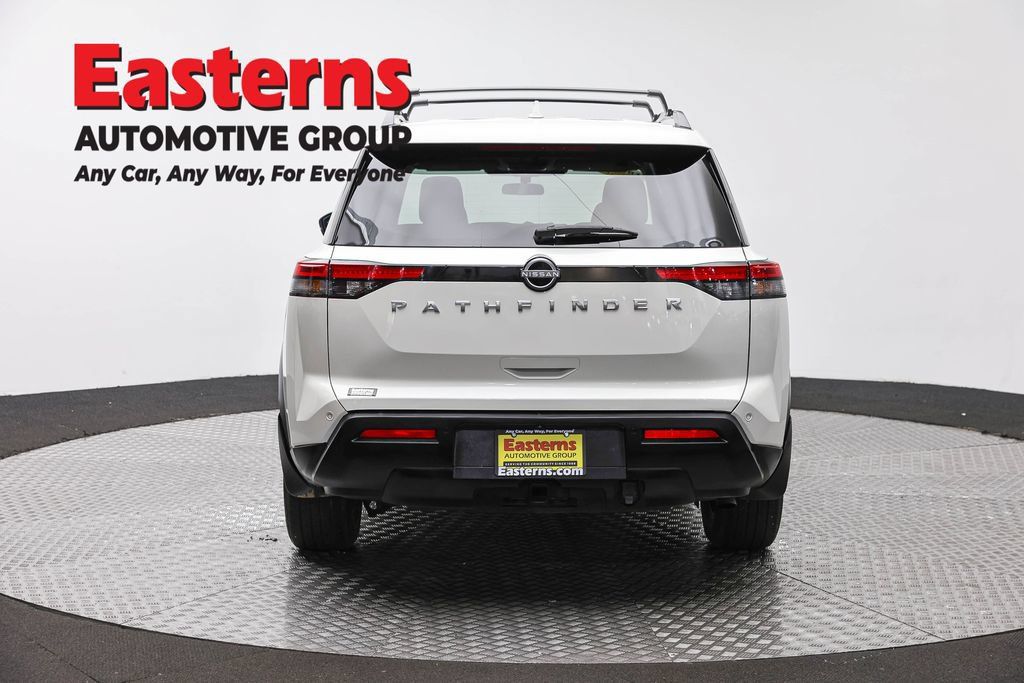 Used 2024 Nissan Pathfinder SV w/ SV Premium Package AWD/4WD image 6