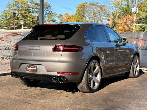 Used 2017 Porsche Macan GTS image 9