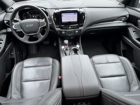 Used 2023 Chevrolet Traverse RS AWD/4WD image 28