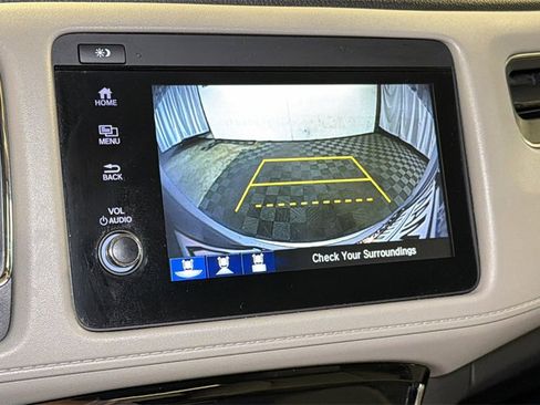Used 2019 Honda HR-V Touring image 28